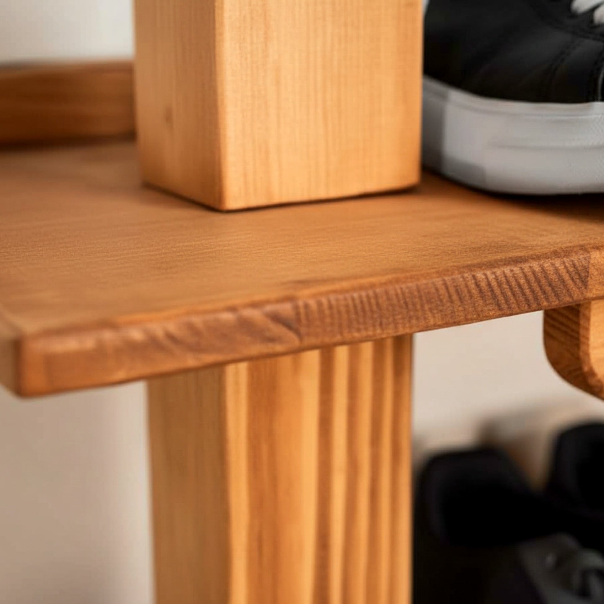 Heavy duty solid pine shoe bench rack thick wood.